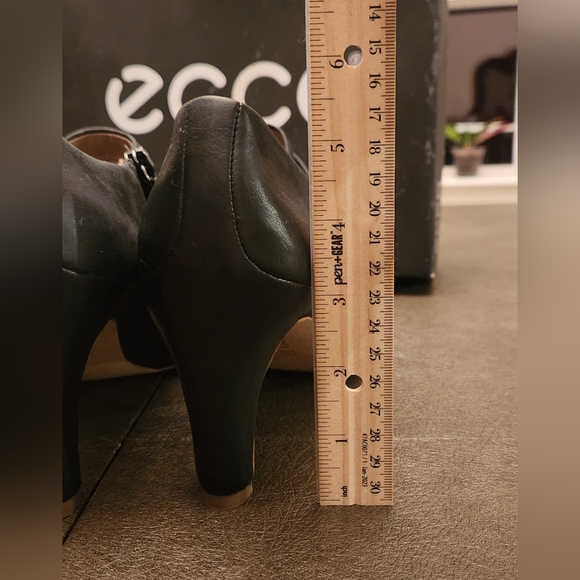 SOLD! Ecco Pumps Womens 10-10.5 Black Nephi - Picture 11 of 13
